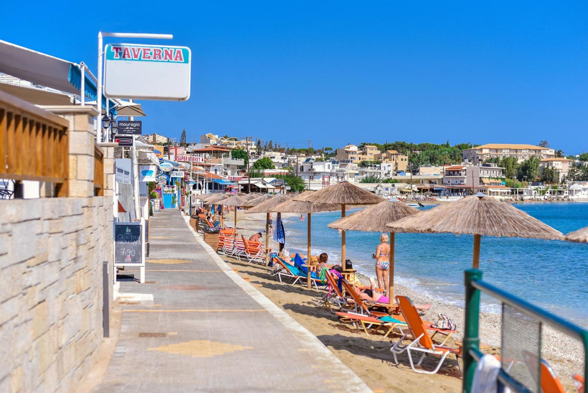 Laia Seafront Luxury Apartments Агия-Пелагия  Экстерьер фото