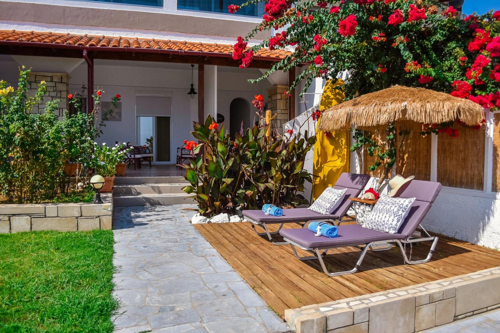 Laia Seafront Luxury Apartments Агия-Пелагия  Экстерьер фото