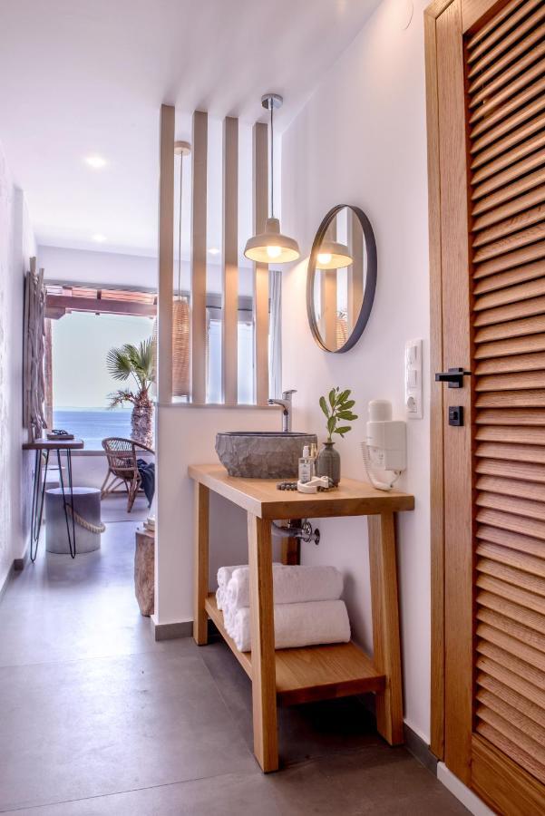 Laia Seafront Luxury Apartments Агия-Пелагия  Экстерьер фото