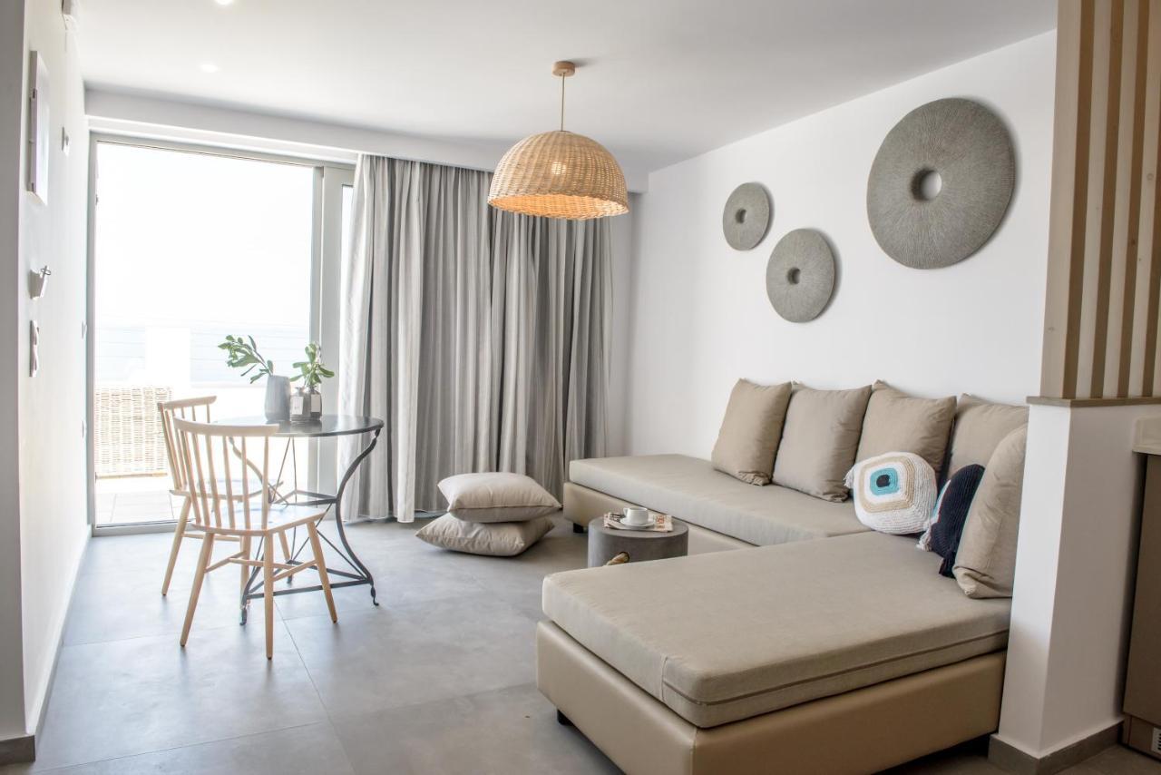 Laia Seafront Luxury Apartments Агия-Пелагия  Экстерьер фото